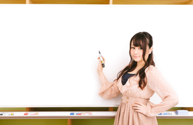 オウンドメディアのテーマと運用スケジュールを決める